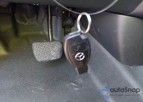 2018 Mercedes-Benz Metris z USA, uszkodzony, nr VIN WD3PG2EA1J3446031